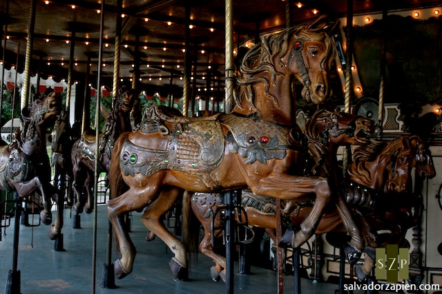 carousel carousel